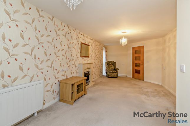 39 Oakfield Court, 44-48 Crofts Bank Road, Manchester photo 2