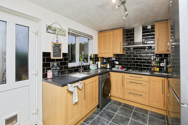 8, Best Avenue, Burton-On-Trent photo 4