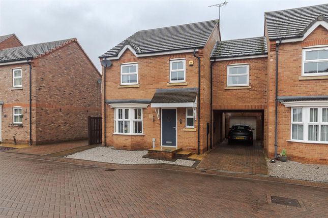 4-bed house on 12, Linnet Garth, Scunthorpe, £235,000