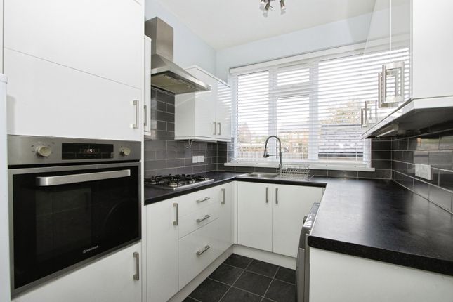 Medlock Road, Wakefield photo 4
