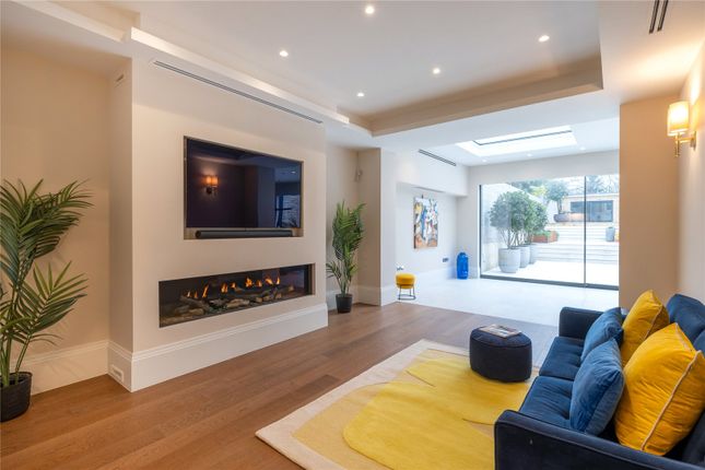 63, Rosslyn Hill, London photo 4