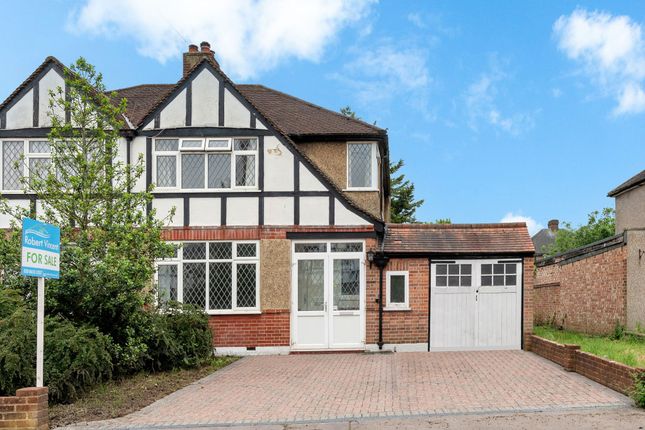 Thumbnail Terraced house for sale in Fairhaven Avenue, Croydon