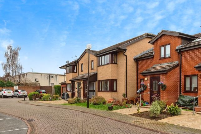 Flat for sale in Avondale Court, Bristol