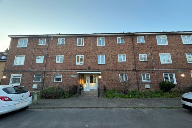 2-bed flat on 138, Village Road, Enfield, £299,950
