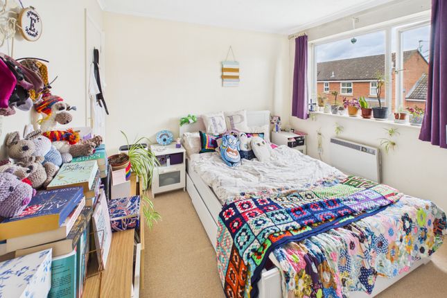 10, Manor Ash Drive, Bury St Edmunds photo 3