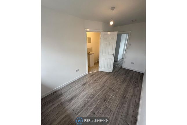 Churchfield Road, Houghton Regis, Dunstable photo 5