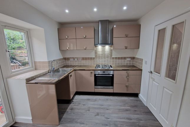 180, Rotherham photo 4