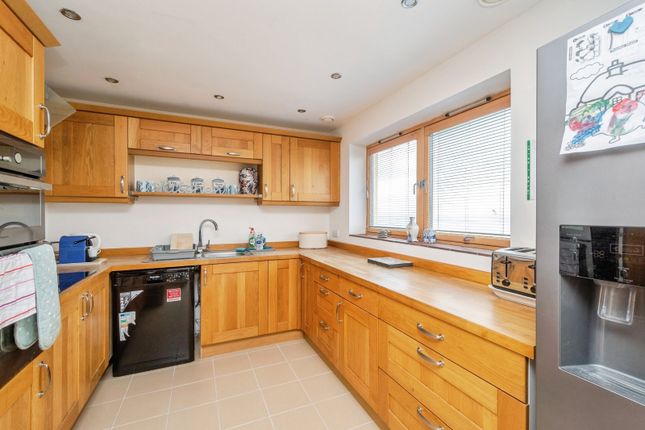 38B,, Buttlegate, Torpoint photo 3