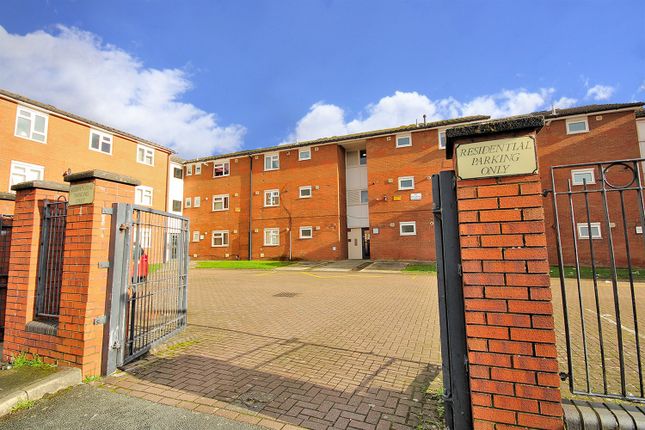 Flat for sale in Elleray Drive, Liverpool