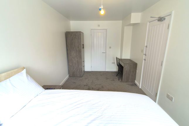 Room 1, 74, Milestone Road, Dartford photo 2