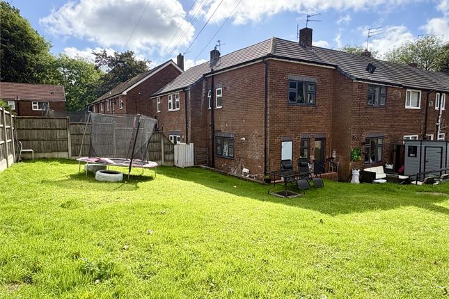33, Littlemoor Lane, Greater Manchester photo 2