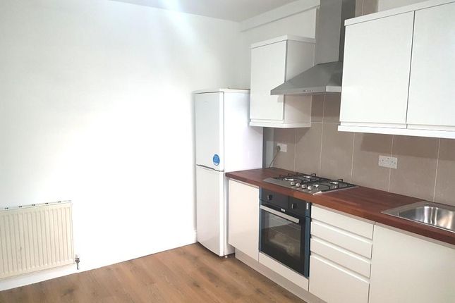 Flat 1, 130B Green St, Forest Gate photo 3
