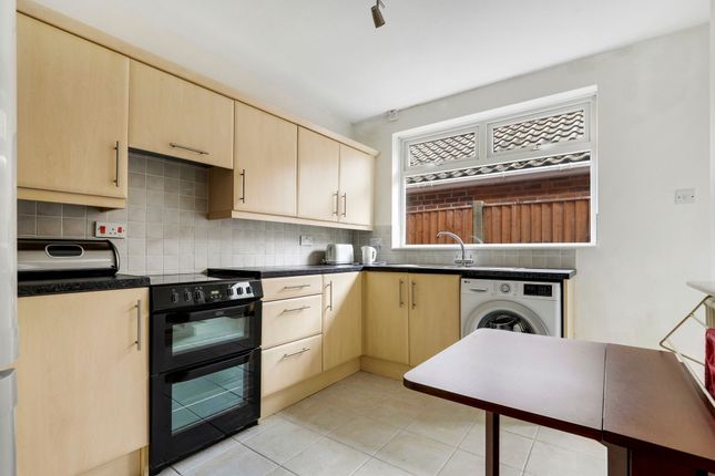 89 Harrow Road, Nottingham photo 4
