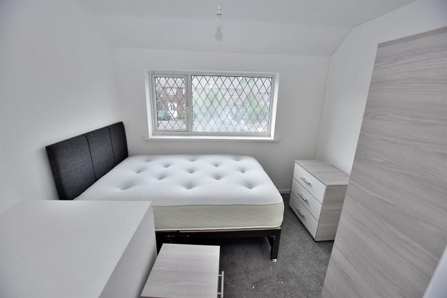 Shared accommodation for sale in Gilbert Avenue, Tividale, Oldbury