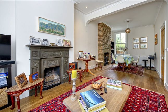 Thumbnail Property for sale in Eastbury Grove, London