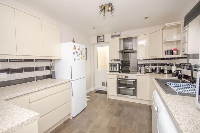 1, Aintree Drive, Bristol photo 3