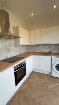 46 Montrose Avenue, Welling photo 5