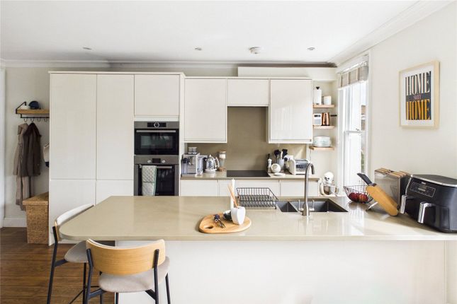 49d, Shakespeare Road, London photo 2
