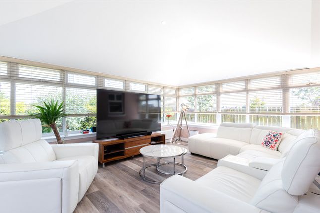10, Fernbank Drive, Leven photo 3