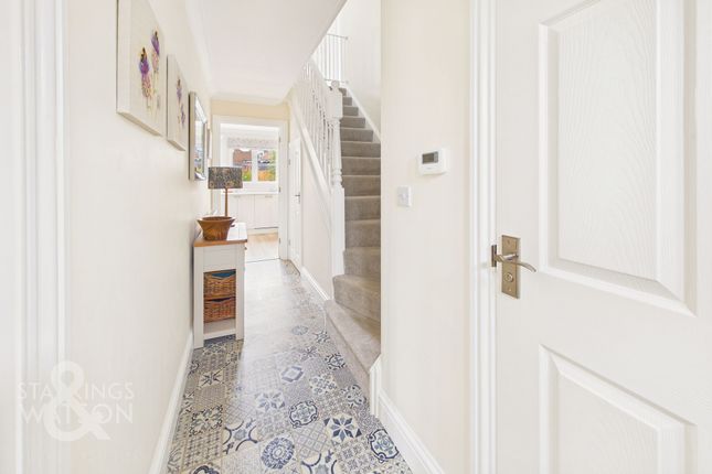 97 Bromedale Avenue, Norwich photo 4