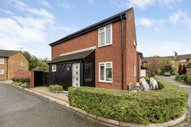 Thumbnail Link-detached house for sale in Locksmeade Road, Ham, Richmond
