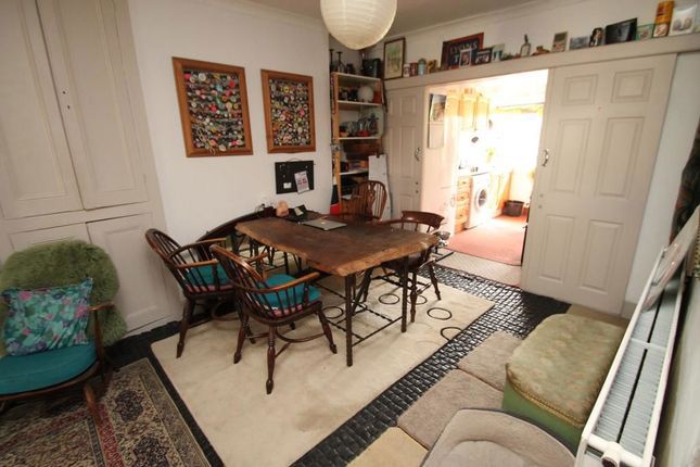 30, New William Street, Pontypool photo 3