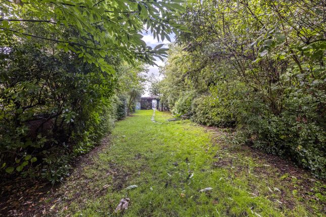 5, Eastwick Close, Brighton photo 4