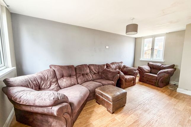 46 Woodland Way, 46 Woodland Way, Devizes photo 3