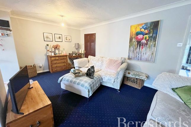 5, Little Meadow, Chelmsford photo 4