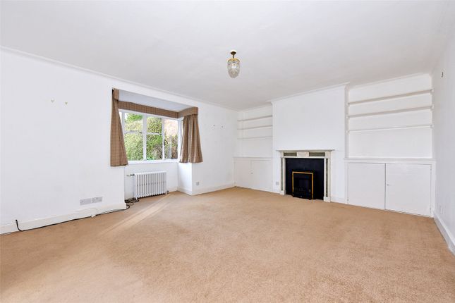 Detached house to rent in Hedsor, Bourne End, Buckinghamshire