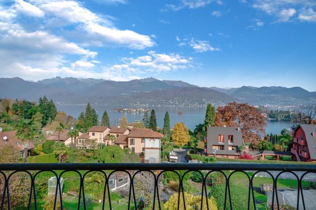 Villa for sale in Stresa, Piedmont, 28838, Italy