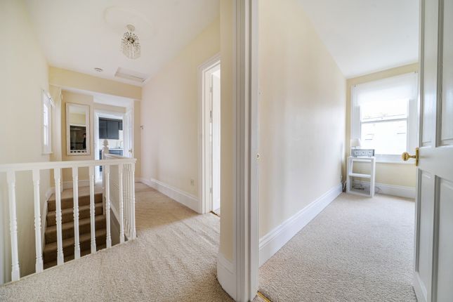 Flat 3, 9 Christchurch Villas,, Malvern Road, Gloucestershire photo 2