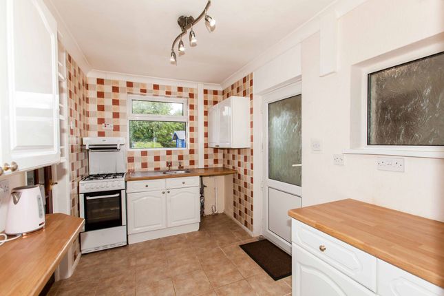 18 Sycamore Avenue, Chesterfield photo 2