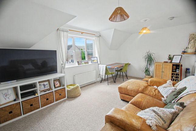 5, Nant Y Dwrgi, Pontyclun photo 3