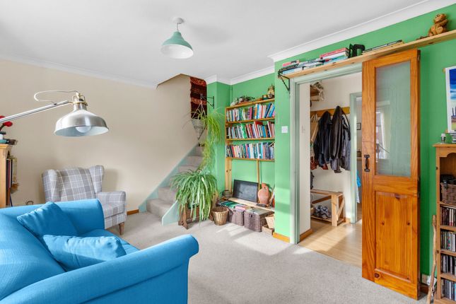 12 Vicarage Close, Aylesbury photo 4