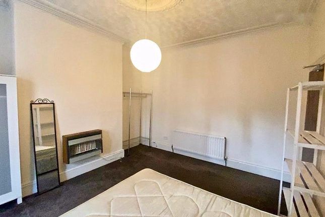 Terraced house to rent in Oakland Road, Newcastle Upon Tyne