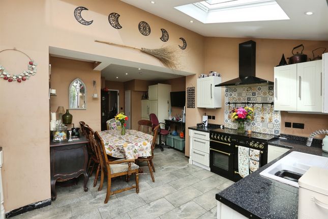 12, Orchard Close, Gosport photo 4