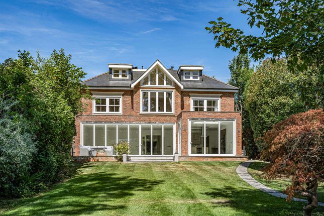 25, Links Green Way, Cobham photo 4