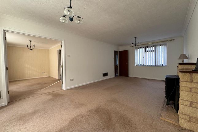 2, Stonehill Drive, Bromyard photo 4