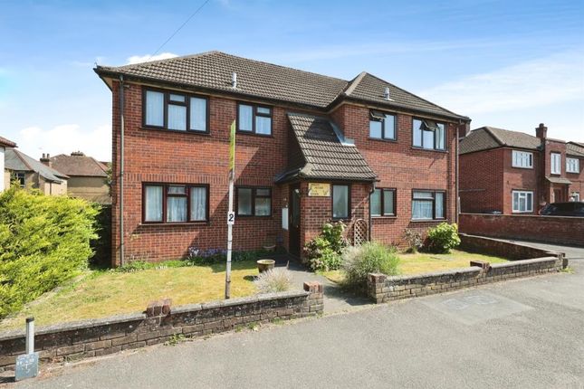 1-bed flat on Mill End Road, High Wycombe, £98,000