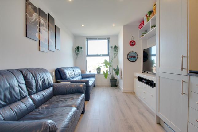 Flat for sale in Romany Road, Worthing