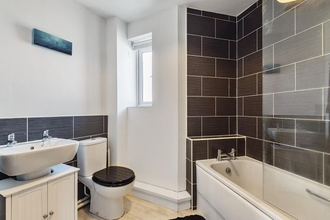 Flat for sale in Rose Court, Selby