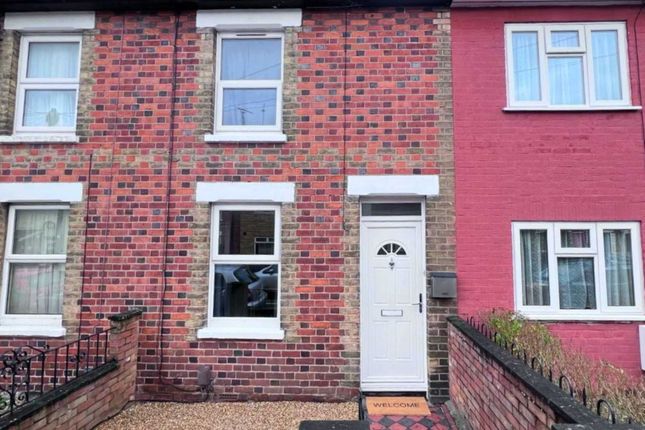Thumbnail Terraced house for sale in Foxhill Road, Reading