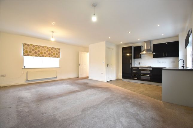 5, Sparrowhawk Way, Bracknell photo 2
