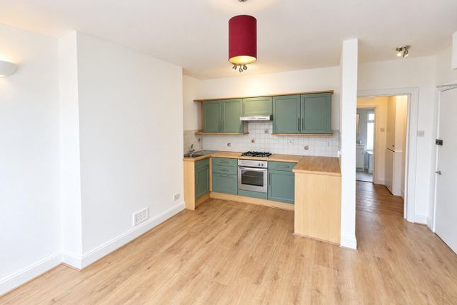 25b, Colby Road, London photo 4