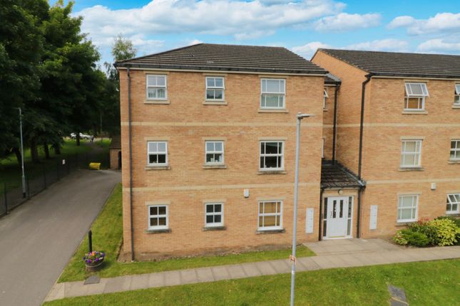 Flat for sale in Broom Mills Road, Farsley, Pudsey, West Yorkshire