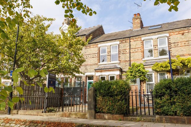 7_Earlsborough_Terrace_24.Jpg