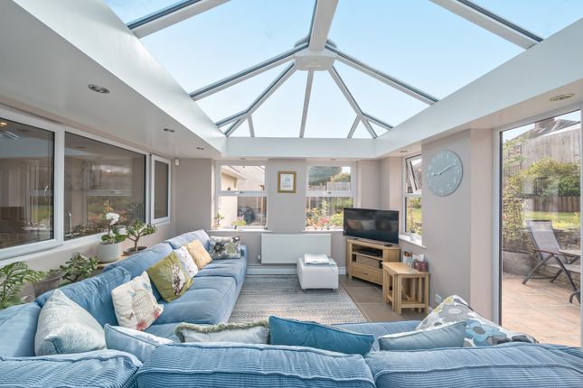 28, Somer Avenue, Radstock photo 3