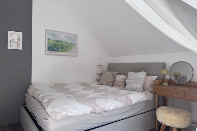 Northwood Avenue, Purley photo 5