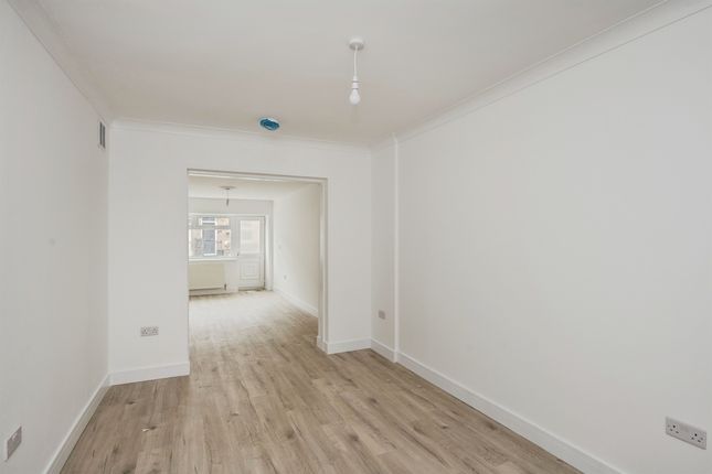 45, Gwilym Road, Swansea photo 3